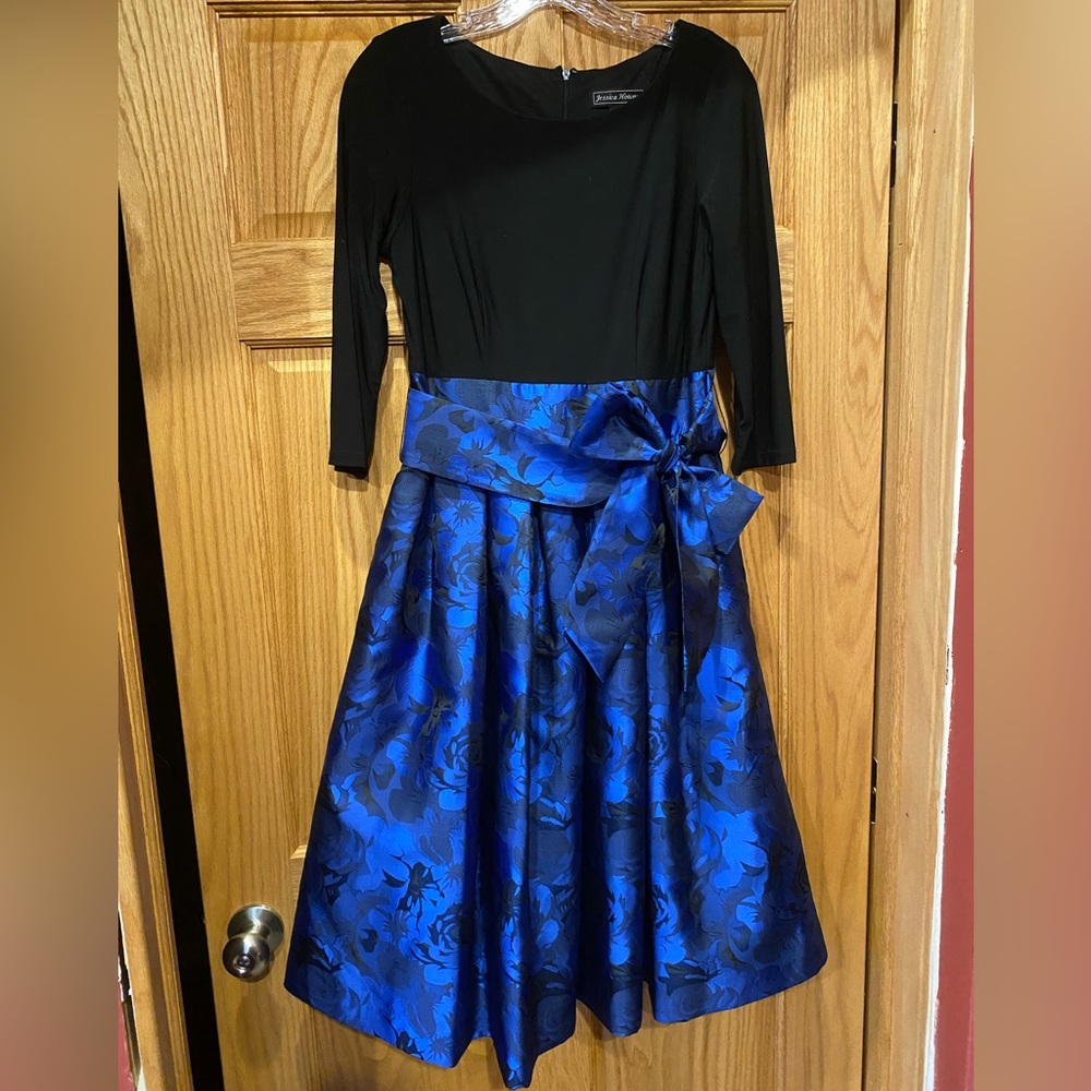 Jessica Howard Tea Length Formal Elegant Dress